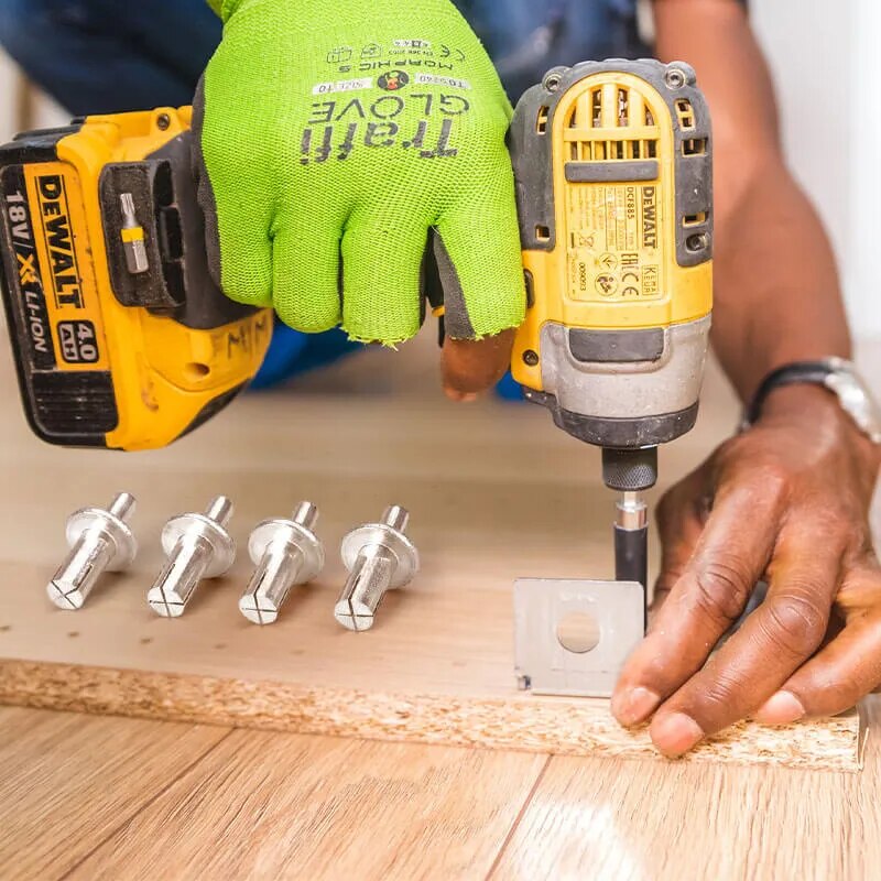 Hammer Drive Expansion Nail